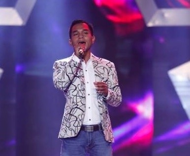 9X dan toc hat 'Tinh yeu lung linh' hay nhu Tuan Hung hinh anh 1