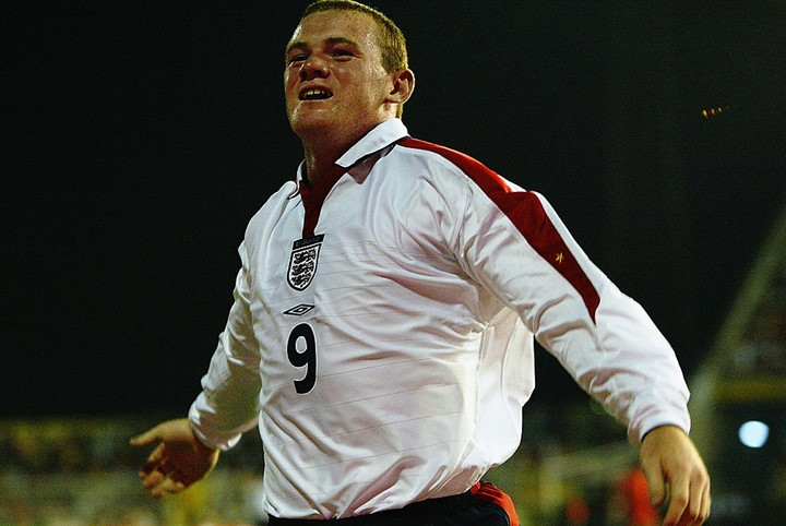 chum anh: rooney va nhung cot moc thang tram cung dt anh hinh 2