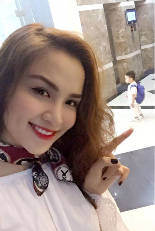 diem-huong-don-sinh-nhat-ben-con-trai-ong-xa-khong-co-mat-6