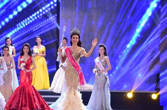hoa hậu Việt Nam 2016, tân Hoa hậu Việt Nam, Hoa hậu Mỹ Linh, Đỗ Mỹ Linh, Ngô Thanh Thanh Tú, Huỳnh Thị Thùy Dung, Á hậu Thanh Tú, Á hậu Thùy Dung, Đinh Hương, Hoa hậu Việt Nam, đăng quang, Đỗ Mỹ linh, giọng hát việt, á quân, động viên