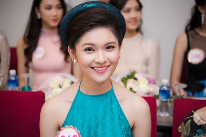 Huỳnh Thị Thùy Dung - Á hậu không chơi Facebook