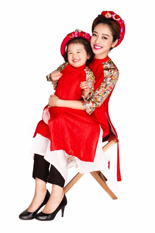 jennifer-pham-vui-dua-ben-con-gai-7