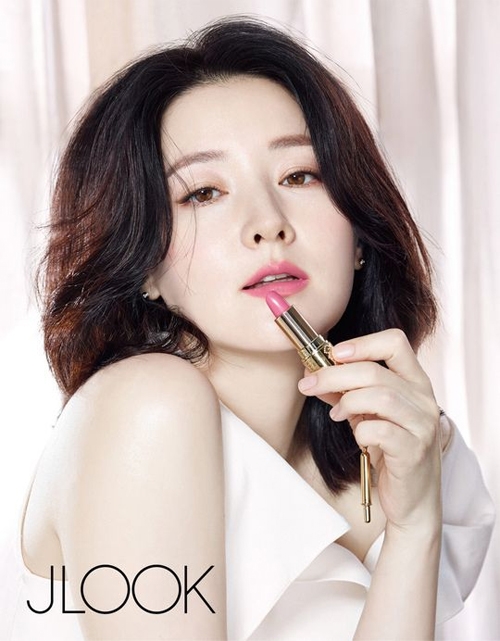 vo-chong-lee-young-ae-dua-hai-nhoc-ti-di-mua-sam-5