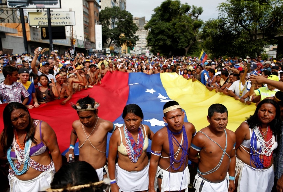 Bien nguoi bieu tinh dong nhu hoi o Venezuela hinh anh 3