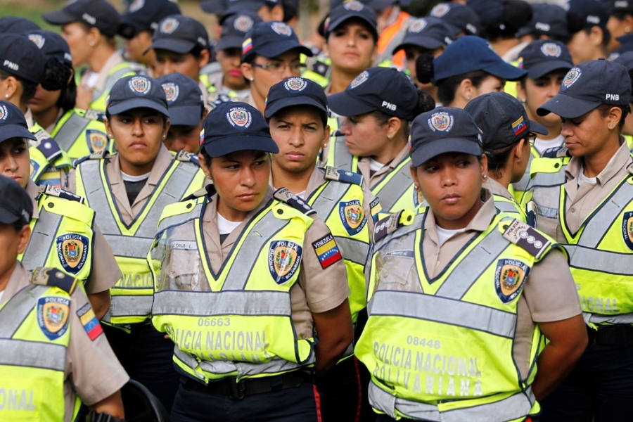 Bien nguoi bieu tinh dong nhu hoi o Venezuela hinh anh 6