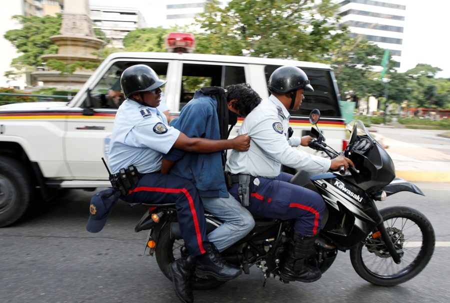 Bien nguoi bieu tinh dong nhu hoi o Venezuela hinh anh 11
