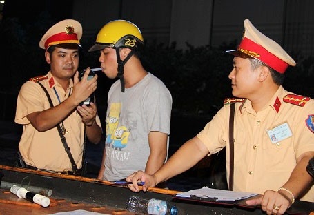 CSGT chot gan quan nhau Sai Gon, phat 600 ‘ma men' hinh anh 1