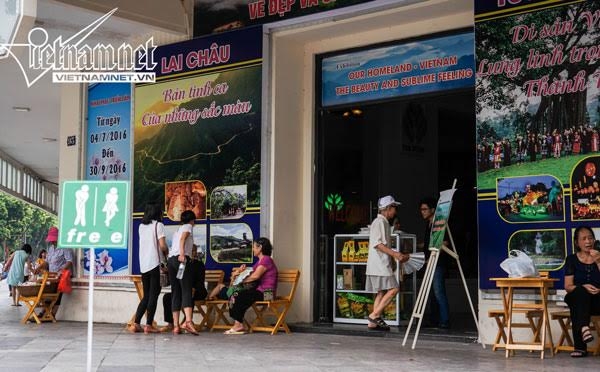 nhà vệ sinh, nhà vệ sinh thiếu nước, không được đi vệ sinh, nhà vệ sinh công cộng, phố đi bộ, khu vực đi bộ quanh hồ Gươm