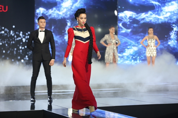 phi-phuong-anh-tro-thanh-quan-quan-the-face-5