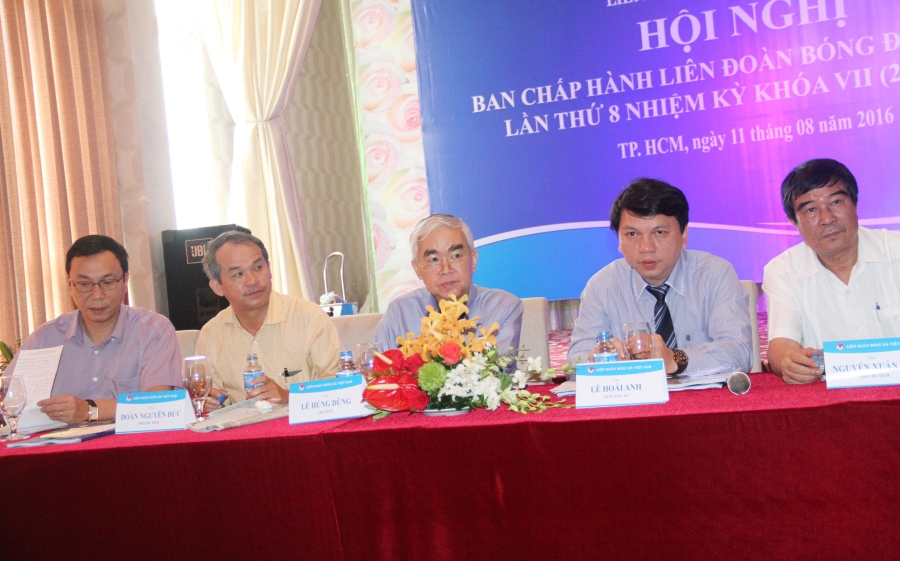 VFF đang trong cơn sóng gió, nhưng lạ một nỗi tổ chức này không có bất kỳ buổi họp báo chính thức nào để nói lại cho rõ, để trả lời những người viết bức tâm thư, cũng như rộng đường dư luận (ảnh: Trọng Vũ)