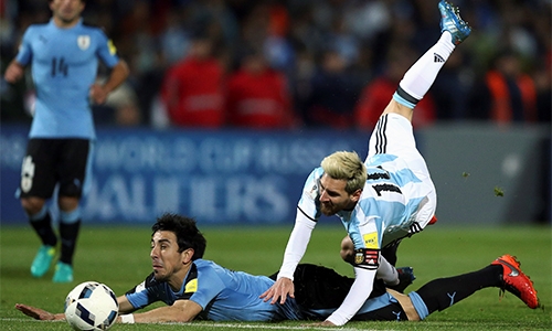 messi-roi-tuyen-argentina-vi-chan-thuong