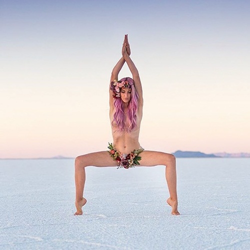 co gai tre thoat khoi tram cam vi hiep dam nho yoga hinh anh 8