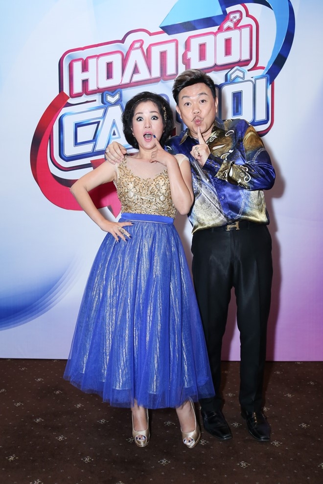 Chi Tai om Thuy Nga tinh cam trong su kien hinh anh 3