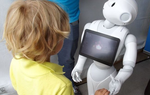 giao dịch viên ngân hàng, robot ngân hàng, nghiệp vụ ngân hàng, dịch vụ ngân hàng
