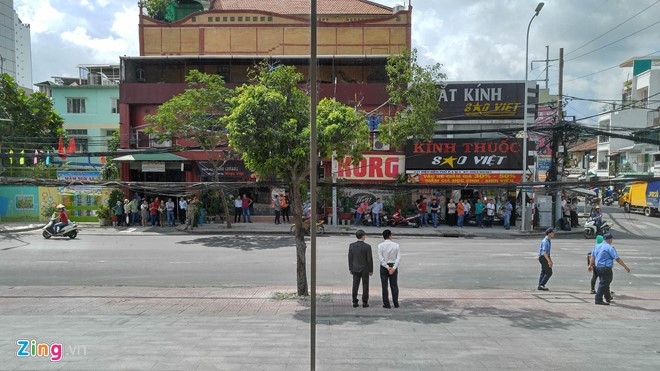 Tong thong Phap tham cong dong cong nghe moi o TP HCM hinh anh 6