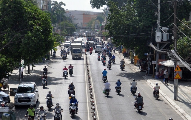 “Rốn” kẹt xe vắng vẻ lạ thường, người Sài Gòn 