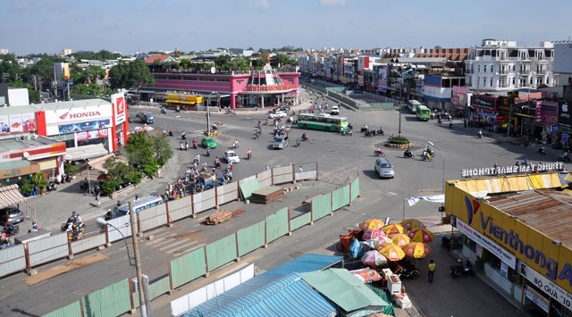 “Rốn” kẹt xe vắng vẻ lạ thường, người Sài Gòn 
