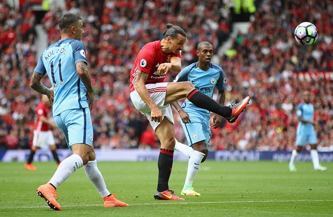Ibrahimovic tao ky luc kho tin trong ngay buon hinh anh 1