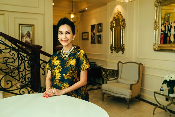 diem-my-linh-nga-tham-penthouse-trieu-do-cua-ha-kieu-anh-7