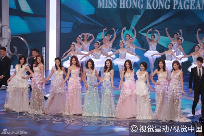 Tan hoa hau Hong Kong bi che ngoai hinh chua xung tam hinh anh 11