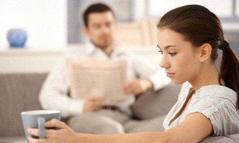 Chồng bảo lên giường với tình cũ để giải đen vì thi trượt