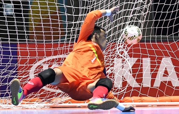 viet-nam-dai-bai-truoc-paraguay-o-fifa-futsal-world-cup-2016-page-2-1
