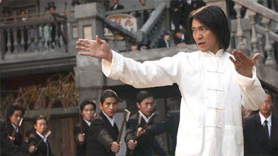 5-sao-hoa-ngu-tung-bi-to-vung-trom-voi-gai-lang-choi-3