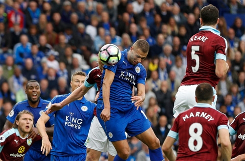 leicester-thang-dam-nho-cong-ban-hop-dong-ky-luc-slimani-1