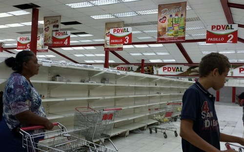 Bức ảnh em bé thiếu ăn, gầy trơ xương tố cáo sự thật thảm khốc ở Venezuela - 3