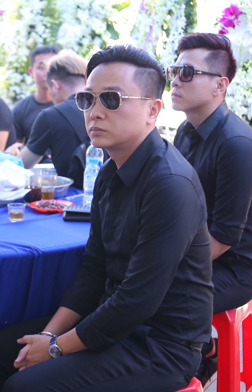 cac-nghe-si-dau-buon-den-vieng-minh-thuan-5