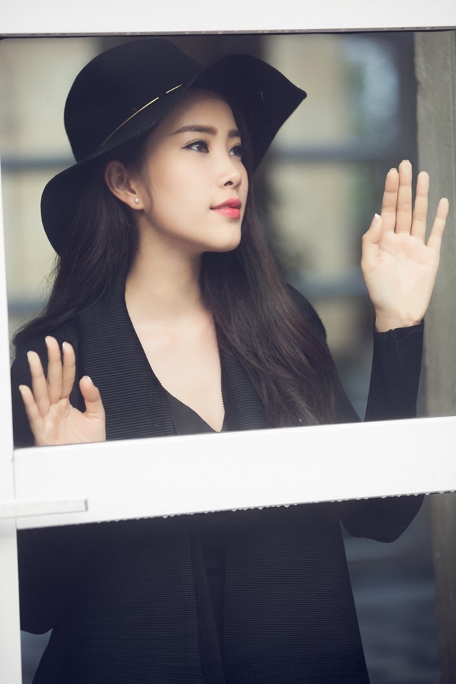 Nam Em tung tui than truoc gia canh khac biet voi Do My Linh hinh anh 2