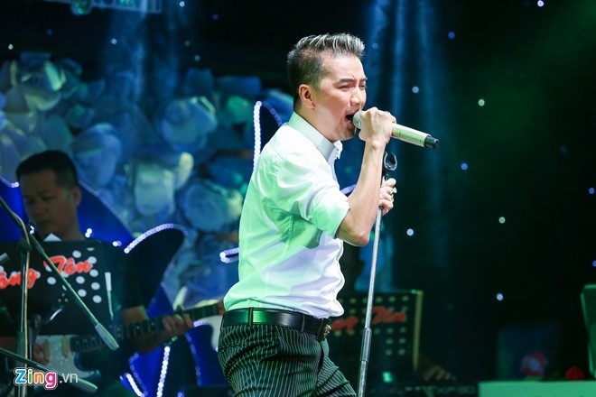 Nghe si Viet se thuc dem hat tien dua Minh Thuan hinh anh 1