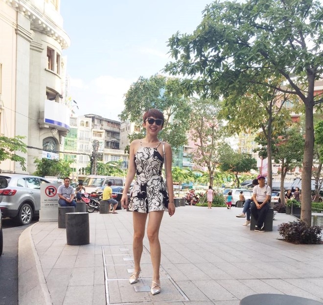 Toc Tien xinh tuoi voi trang phuc hoa tiet hoa hinh anh 9