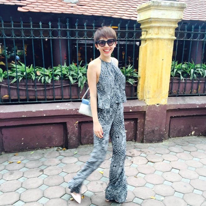 Toc Tien xinh tuoi voi trang phuc hoa tiet hoa hinh anh 10