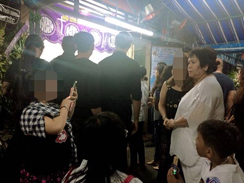 tran thanh bi ruot duoi, xin chup anh cung trong dam tang minh thuan - 6