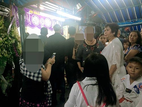 tran thanh bi ruot duoi, xin chup anh cung trong dam tang minh thuan - 7