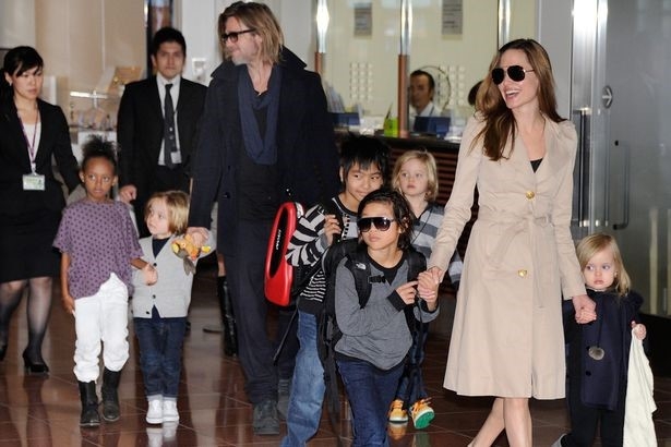 Brad Pitt: 'Angelina da dat cac con vao the nguy hiem' hinh anh 1