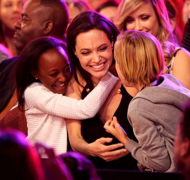 Brad Pitt: 'Angelina da dat cac con vao the nguy hiem' hinh anh 3