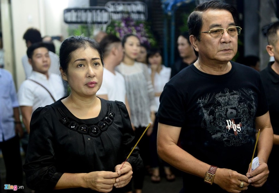 'Co gai xau xi' Ngoc Hiep den tien biet Minh Thuan luc khuya hinh anh 6