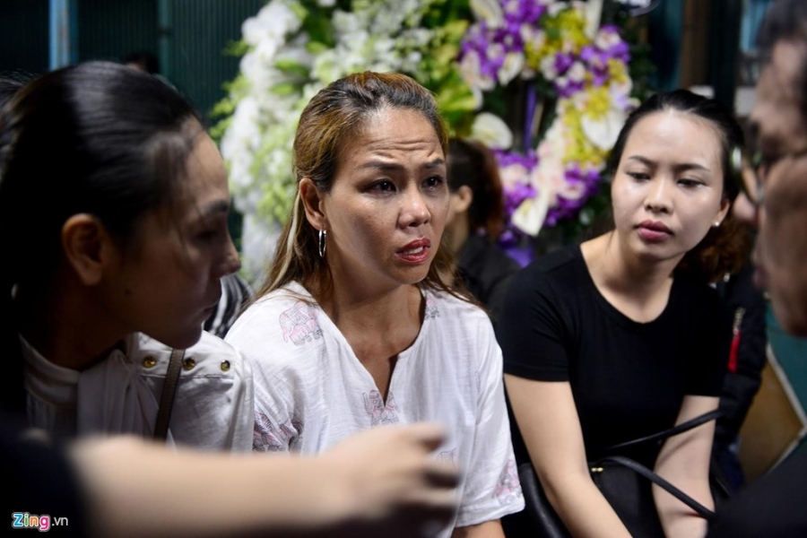 'Co gai xau xi' Ngoc Hiep den tien biet Minh Thuan luc khuya hinh anh 8