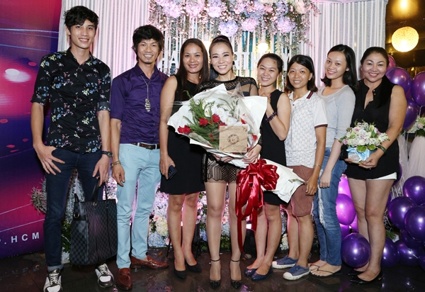thu-minh-mac-sexy-don-sinh-nhat-lan-thu-39-8
