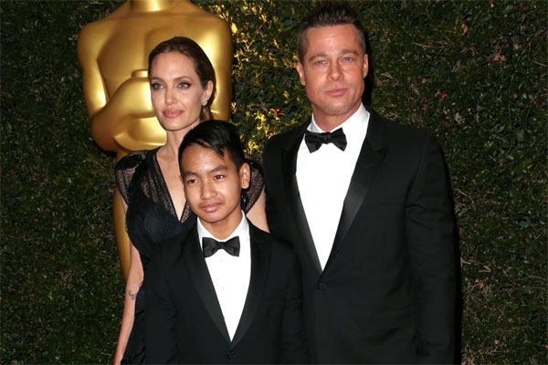 canh-brad-pitt-la-het-tren-may-bay-da-duoc-camera-ghi-lai