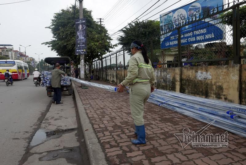 xe chở cồng kềnh, xe chờ tôn, xe thần chết, hung thần đường phố, tai nạn thương tâm, bé trai bị tôn cứa cổ