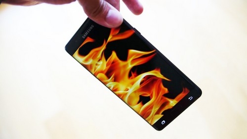 galaxy-note-7-thay-moi-van-qua-nong