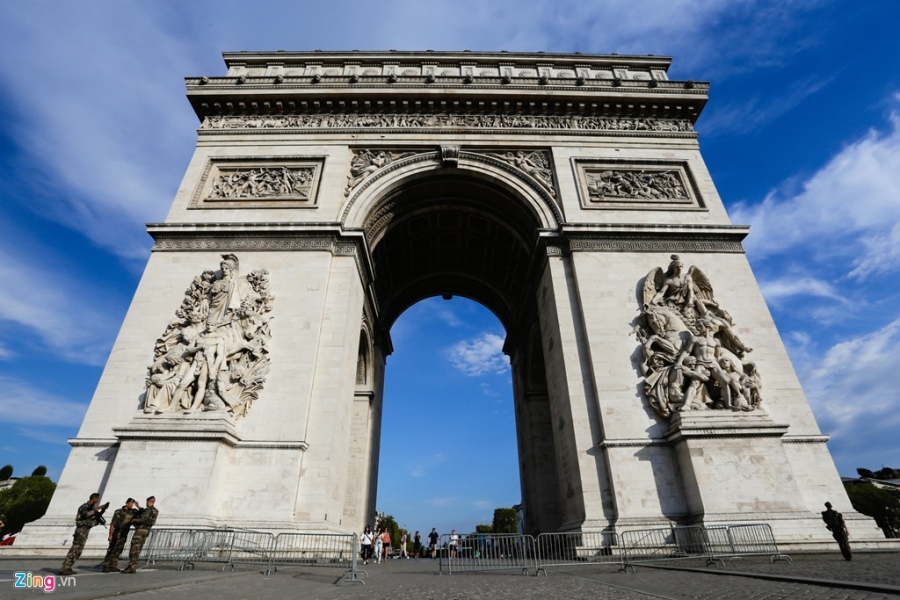 Nhung diem du lich khong the bo qua khi ban toi Paris hinh anh 2