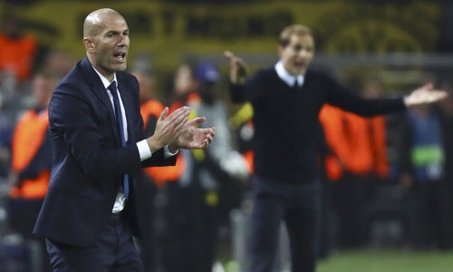 zidane-dau-long-vi-ban-thang-muon-cua-dortmund