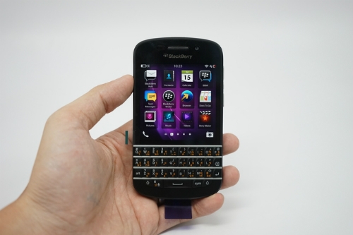 nhung-lan-giam-gia-soc-cua-blackberry-o-viet-nam-1