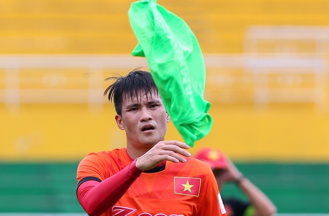 Công Vinh và đồng đội nhồi thể lực chuẩn bị cho AFF Cup - ảnh thể thao