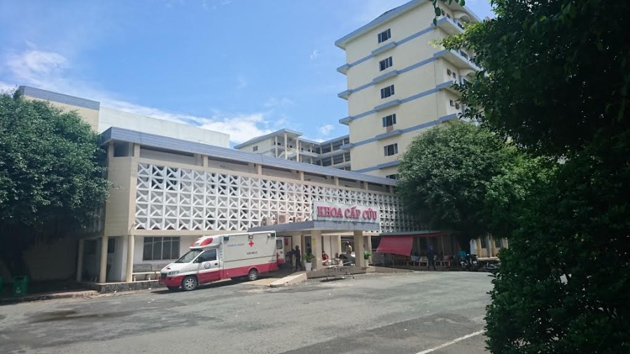 bi ban than chem lia co vi... 70.000 dong hinh anh 1