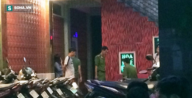 2 thanh niên manh động chém chết người ở quán karaoke
